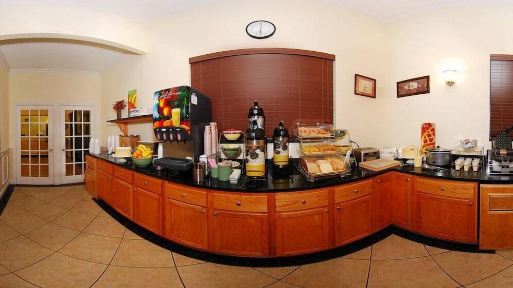 Quality Inn & Suites Mt Dora North Маунт-Дора Экстерьер фото