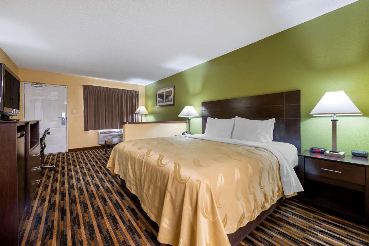 Quality Inn & Suites Mt Dora North Маунт-Дора Экстерьер фото