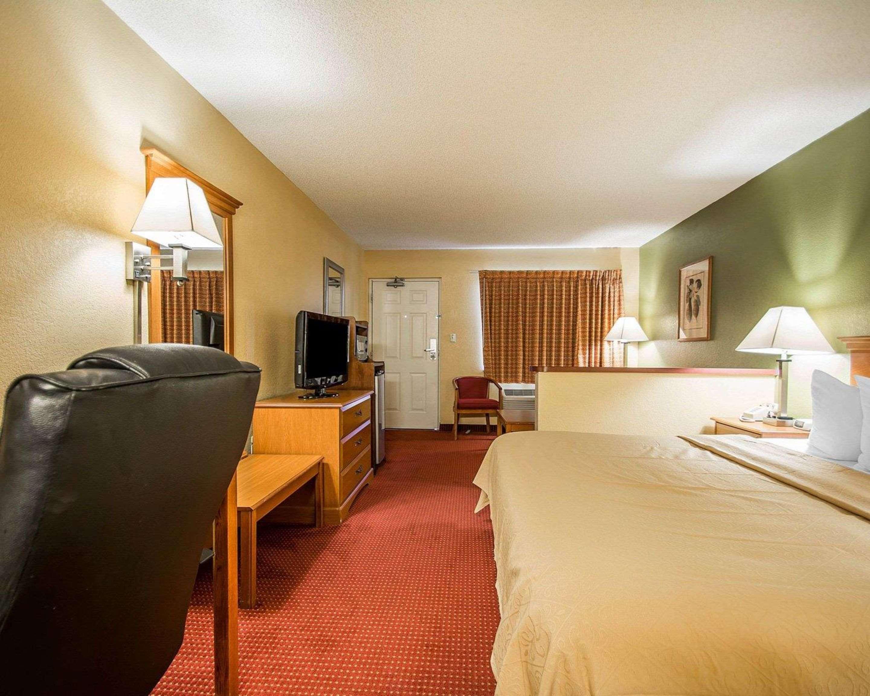 Quality Inn & Suites Mt Dora North Маунт-Дора Экстерьер фото