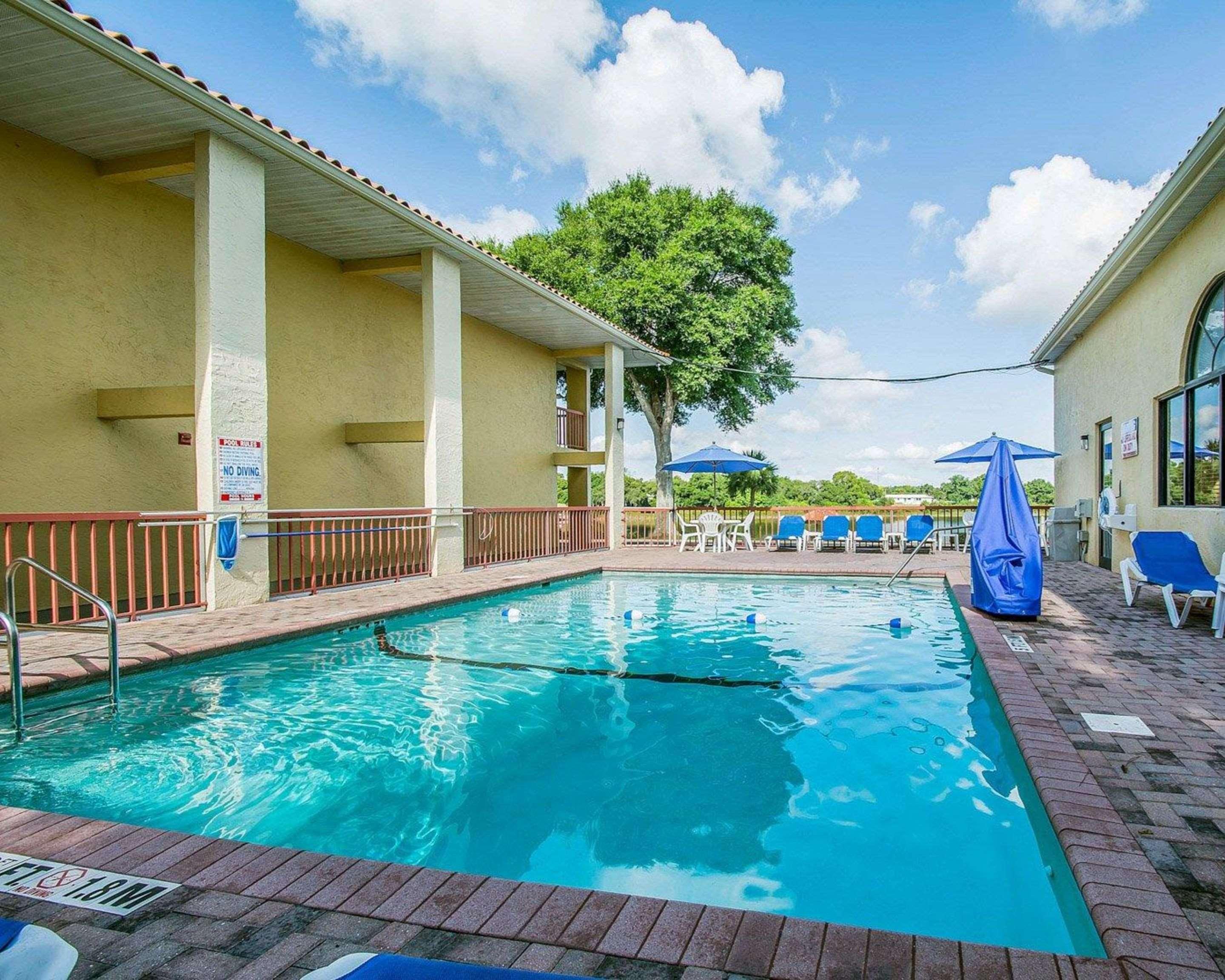 Quality Inn & Suites Mt Dora North Маунт-Дора Экстерьер фото