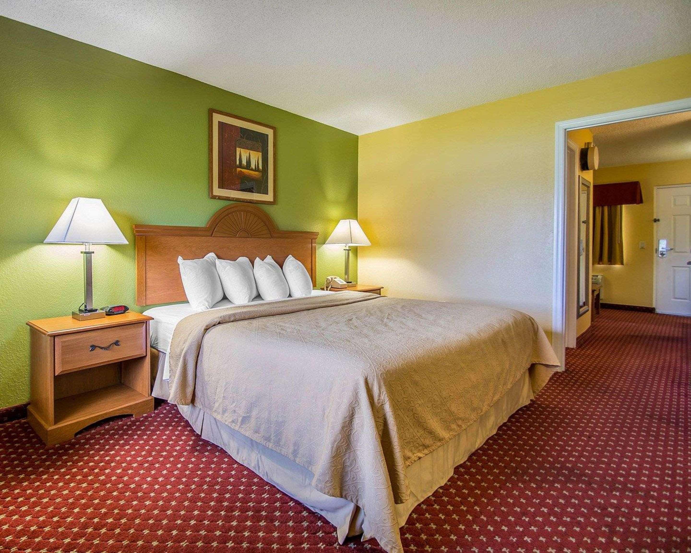 Quality Inn & Suites Mt Dora North Маунт-Дора Экстерьер фото