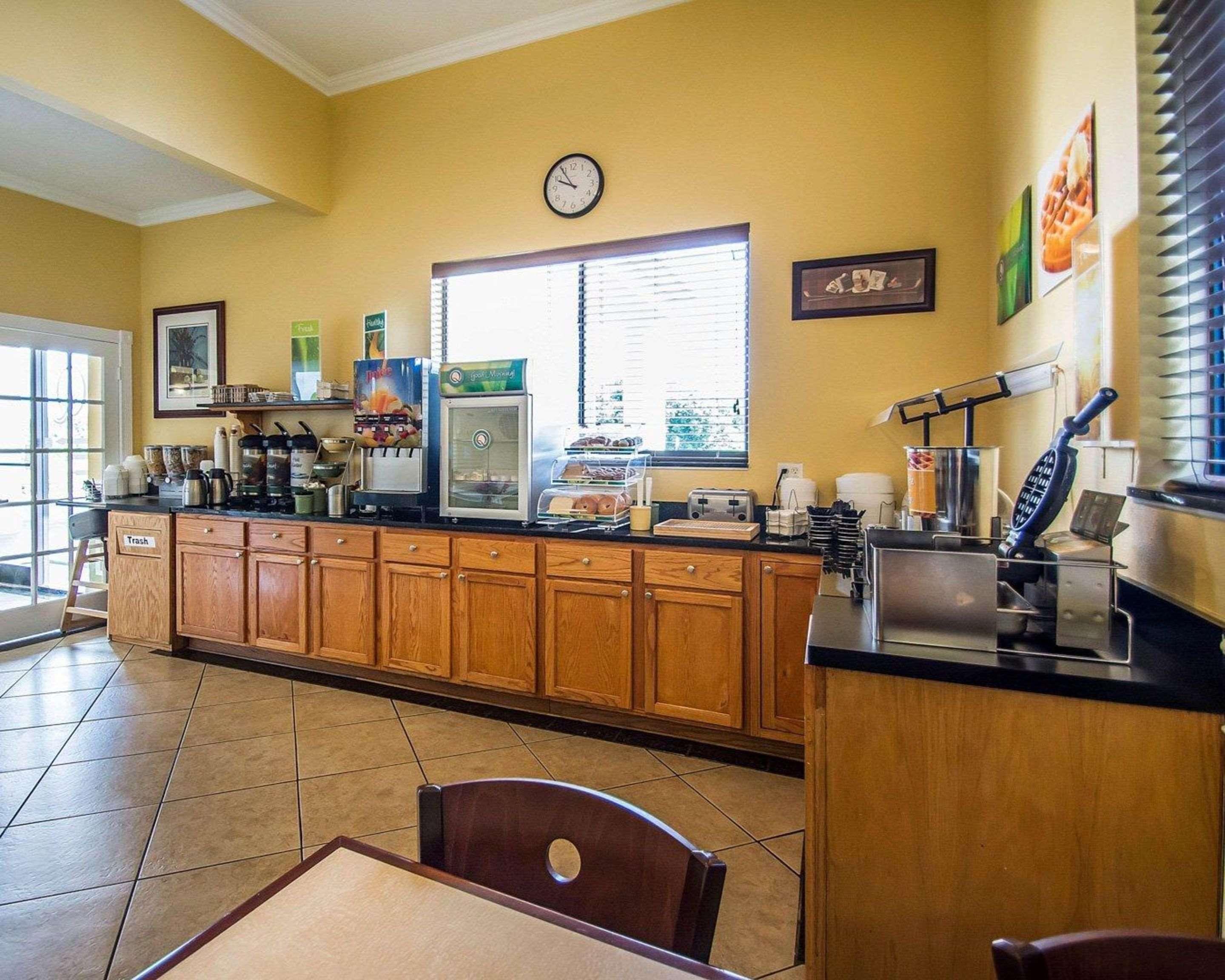 Quality Inn & Suites Mt Dora North Маунт-Дора Экстерьер фото