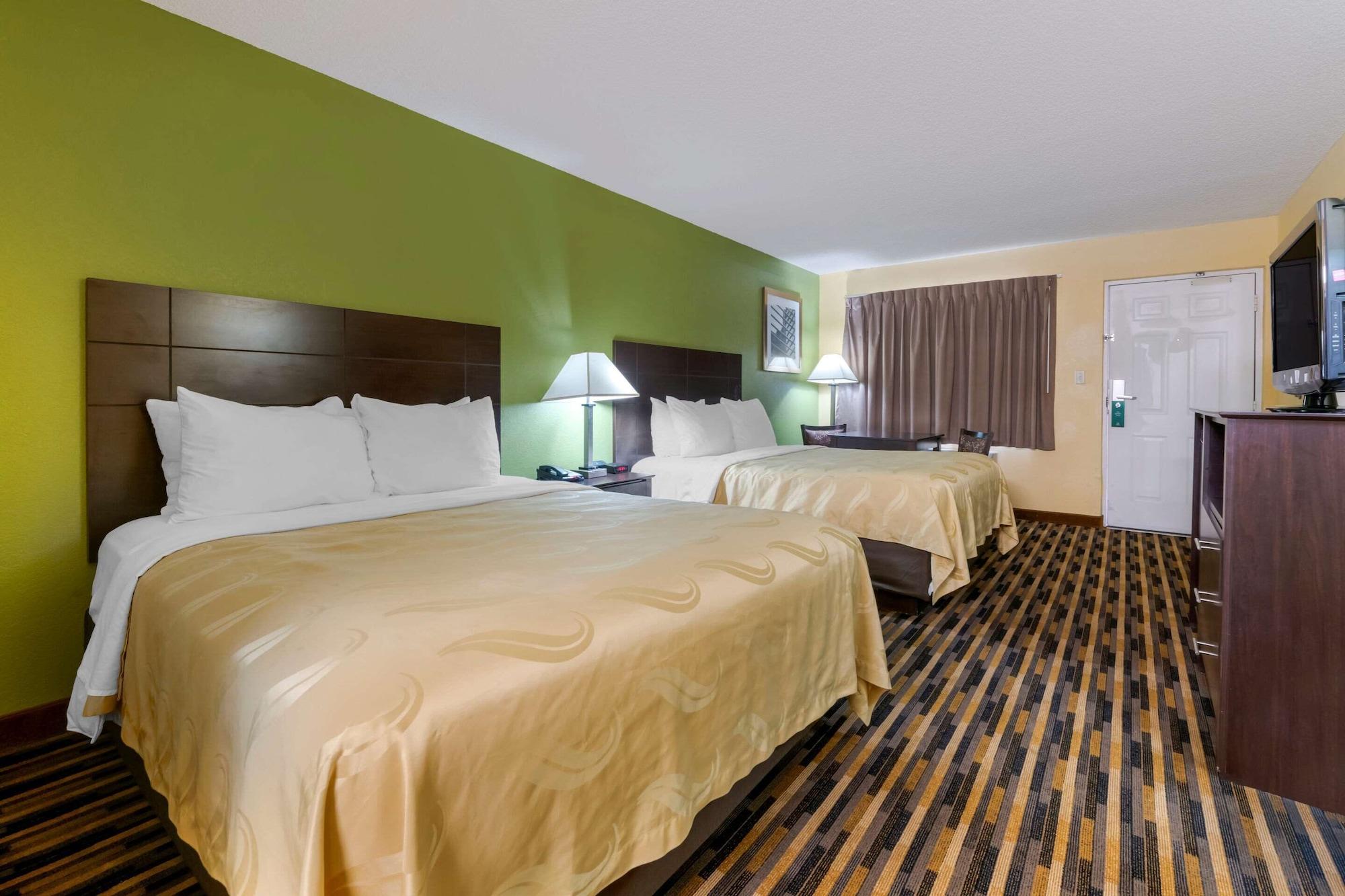 Quality Inn & Suites Mt Dora North Маунт-Дора Экстерьер фото
