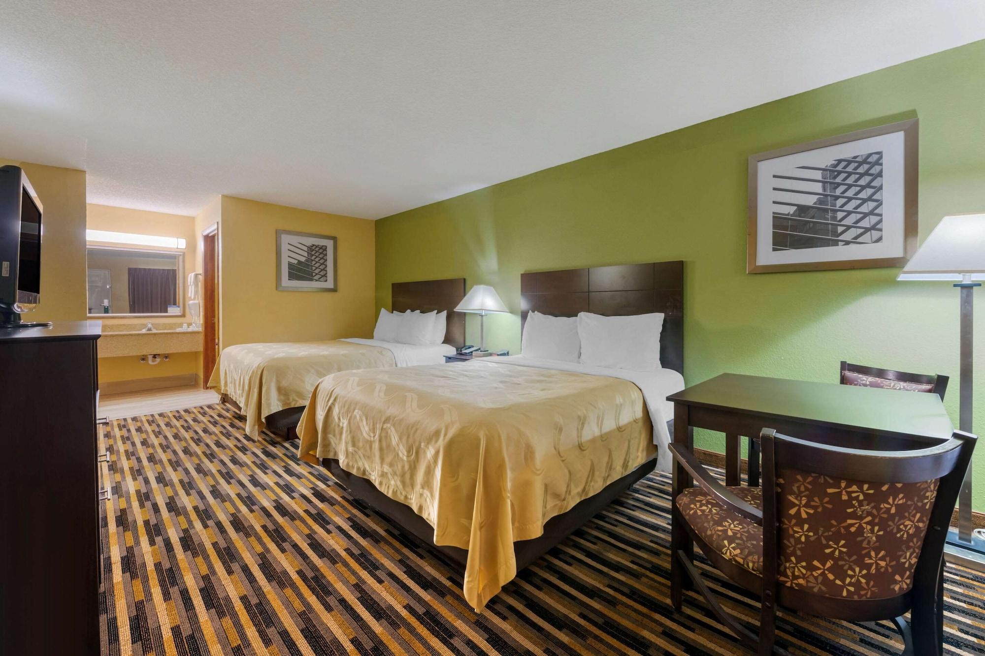Quality Inn & Suites Mt Dora North Маунт-Дора Экстерьер фото